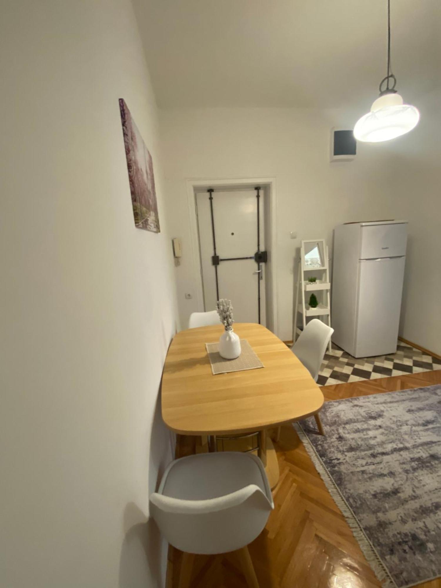 Dolce Apartman Подгорица Екстериор снимка